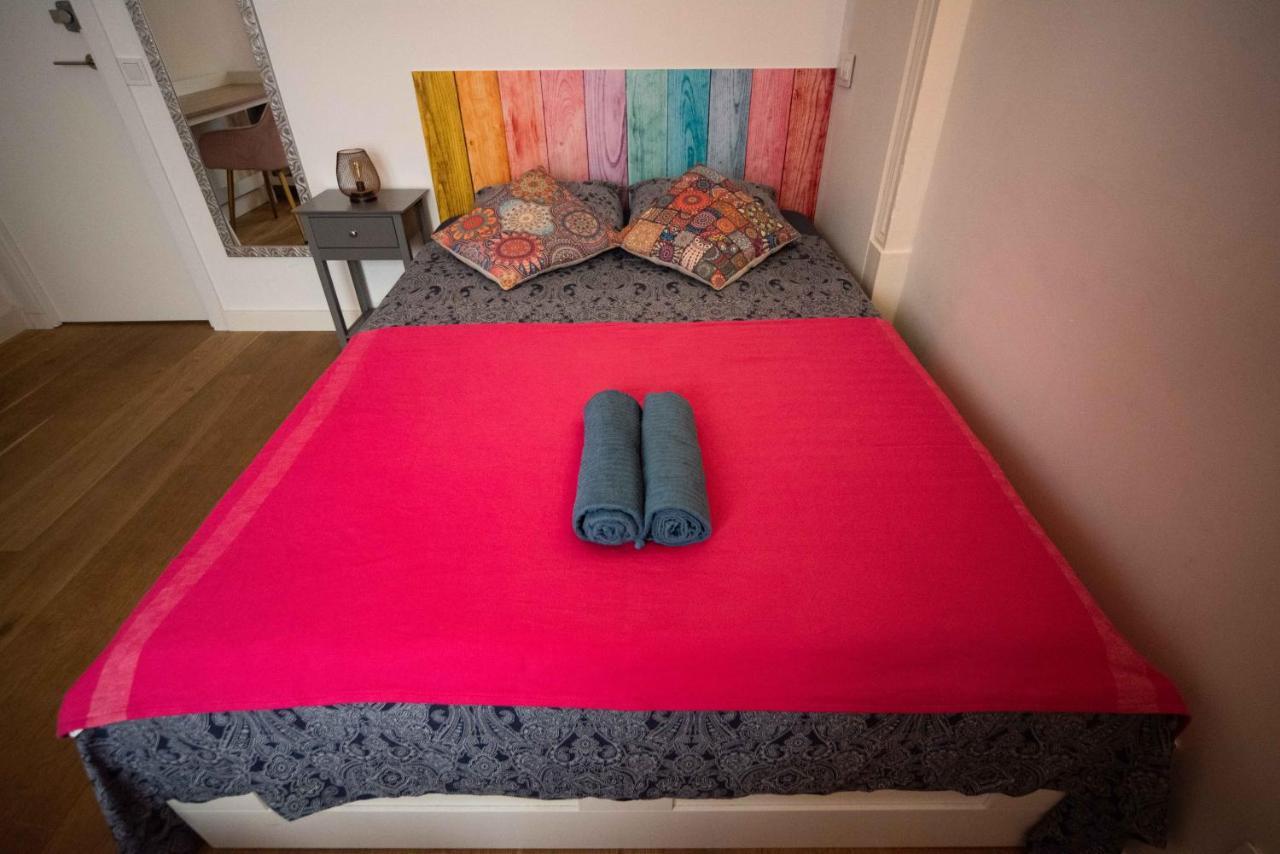 Born Rooms - St Caterina Barcelona Exterior foto